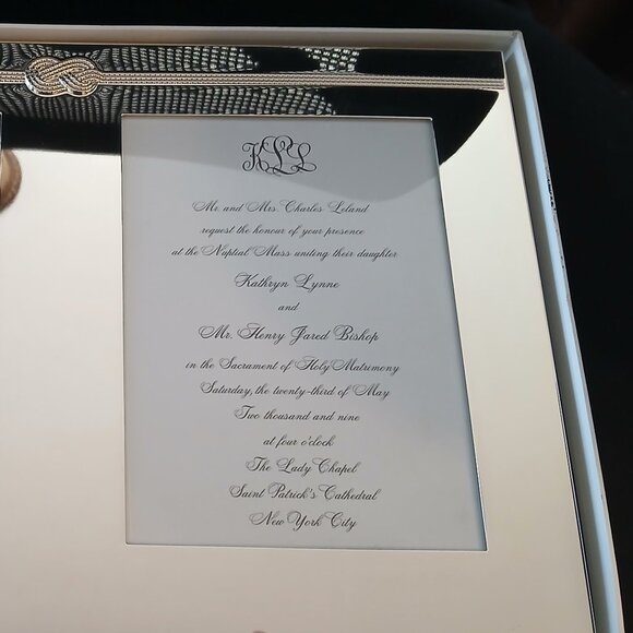 Vera Wang Wedgwood Infinity Double Invitation Frame - New - Picture 4 of 8